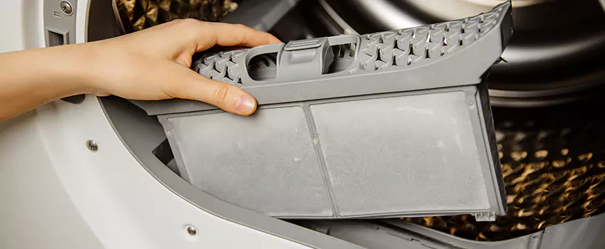 Signs Of A Clogged Dryer Lint Trap in Maywood, Illinois